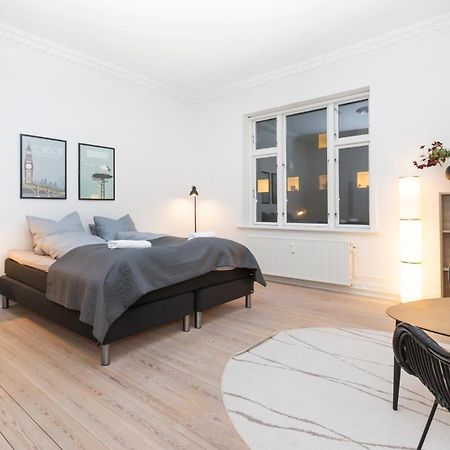 Come Stay In Aarhus - Close To Everything 4 People מראה חיצוני תמונה